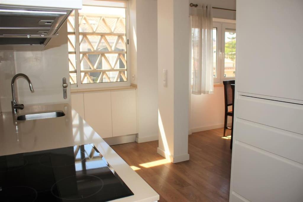 Sunny Apartment In Lisbon Bagian luar foto