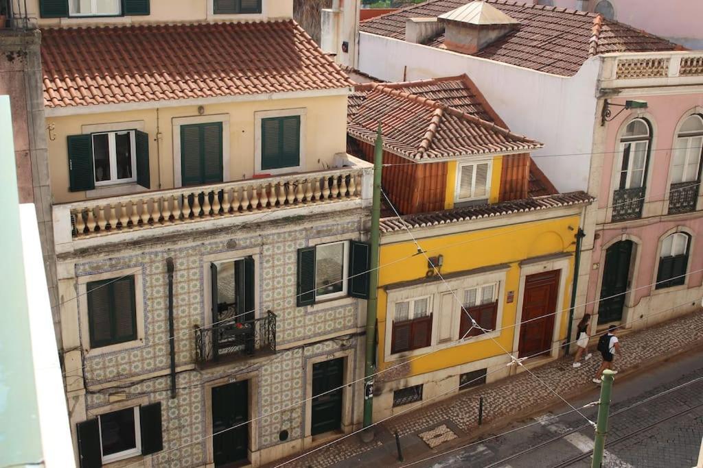 Sunny Apartment In Lisbon Bagian luar foto